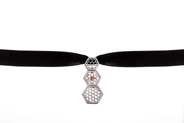 Gargantilla Tres Colmenas de Rodio Blanco - ELENA LÓPEZ JOYERÍA